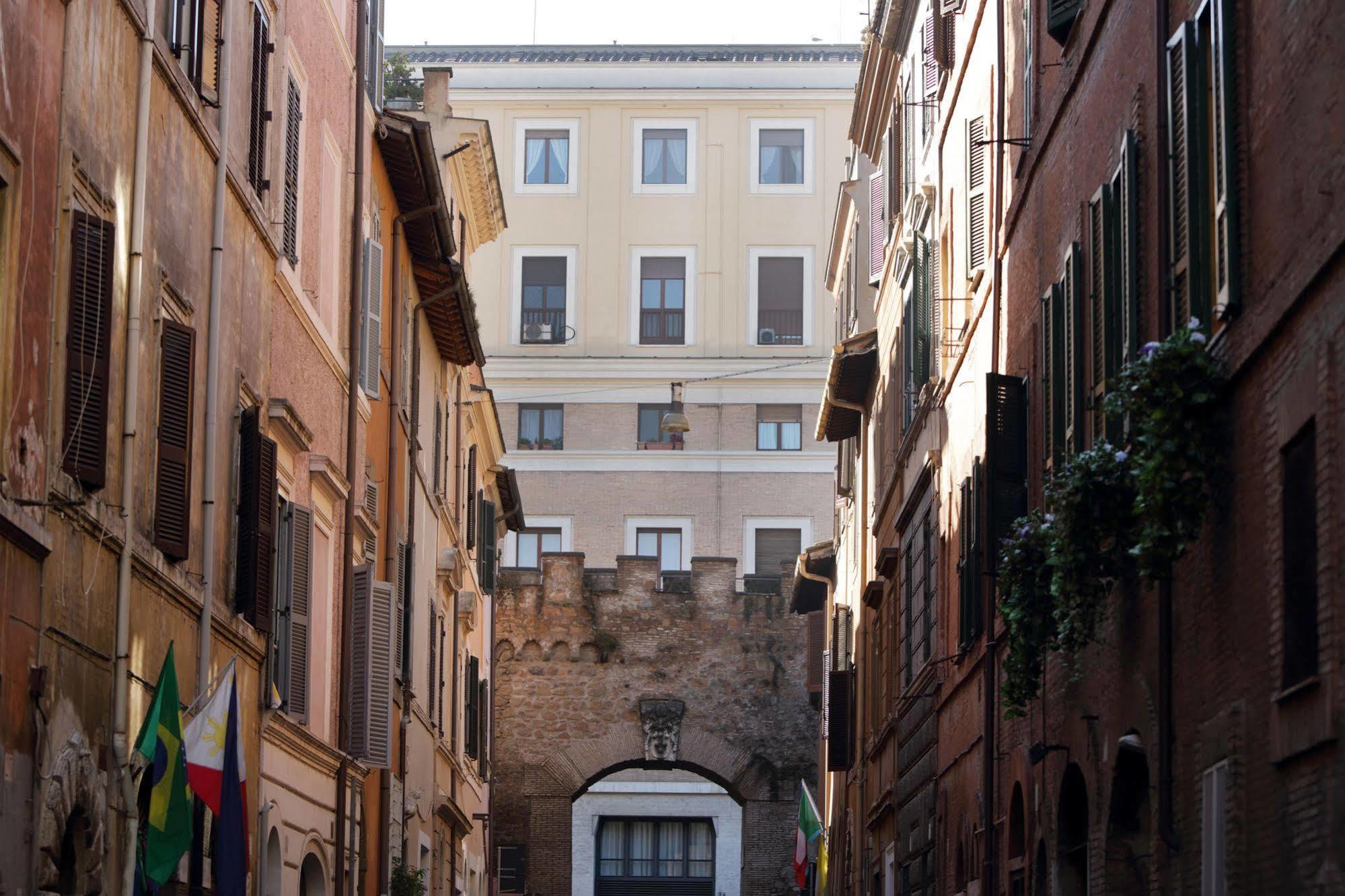 Borgo Pio Suites Inn Rome Extérieur photo